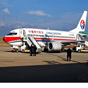 白云空运代理航空快运业稳步发展的原因是什么？